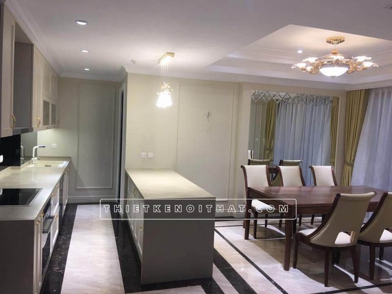 Không thể thiếu đèn trang trí tân cổ điển trong các sản phẩm để trang trí phòng ăn.